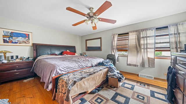 1525 Elm Street, Park Ridge, IL 60068