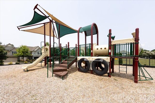 2301 Whitford Lane, Charlotte, NC 28210