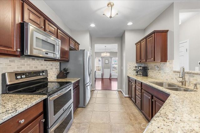 2301 Whitford Lane, Charlotte, NC 28210