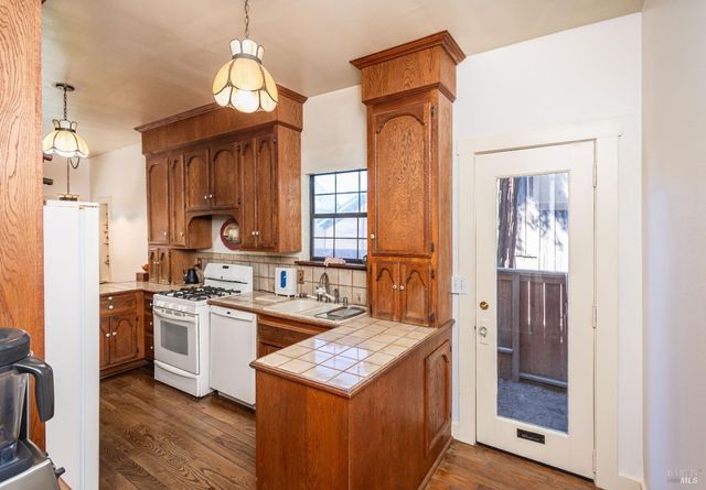 1436 Pine St, Napa, CA 94559