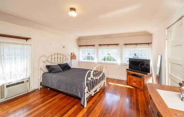 1436 Pine St, Napa, CA 94559
