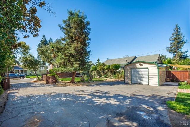 1436 Pine St, Napa, CA 94559