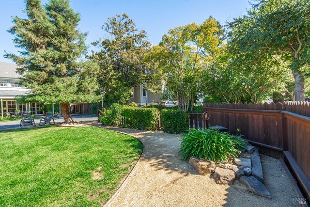 1436 Pine St, Napa, CA 94559