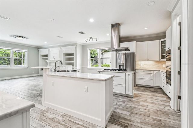 10212 THURSTON GROVES BOULEVARD, Seminole, FL 33778