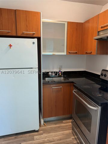 421 NE 68th St 8, Miami, FL 33138