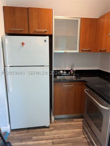 421 NE 68th St 8, Miami, FL 33138