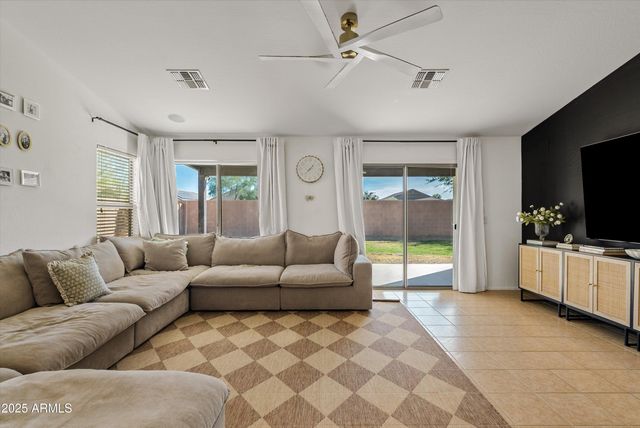 4507 E TANZANITE Lane, San Tan Valley, AZ 85143