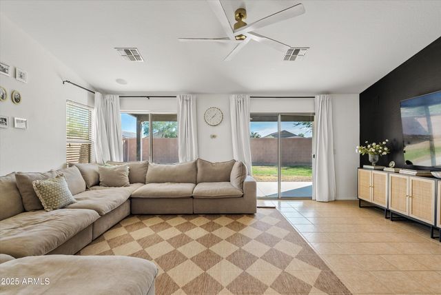 4507 E TANZANITE Lane, San Tan Valley, AZ 85143