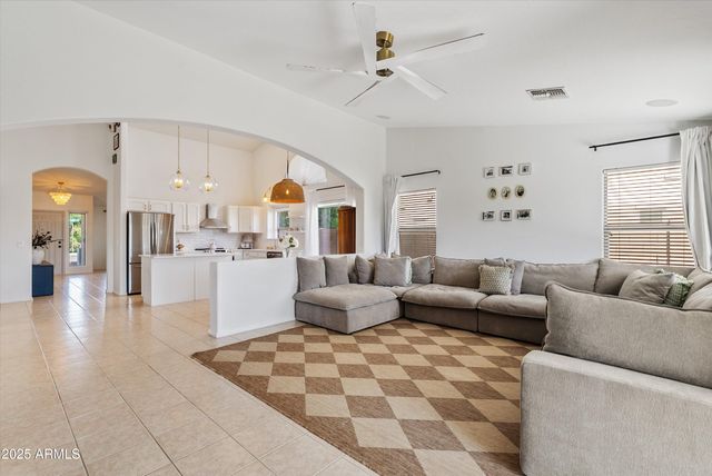 4507 E TANZANITE Lane, San Tan Valley, AZ 85143