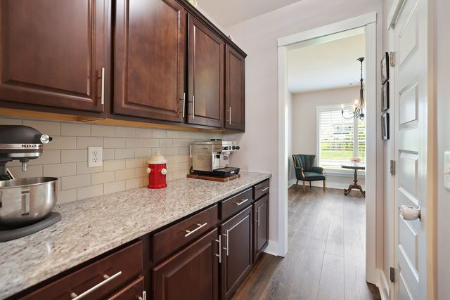 1108 Brixworth Dr, Spring Hill, TN 37174