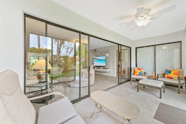 5743 Fairway Park Court 105, Boynton Beach, FL 33437