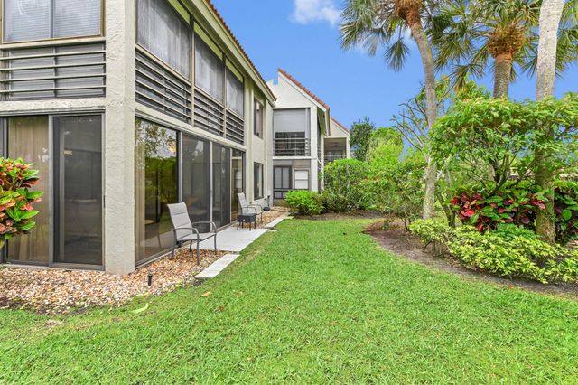 5743 Fairway Park Court 105, Boynton Beach, FL 33437