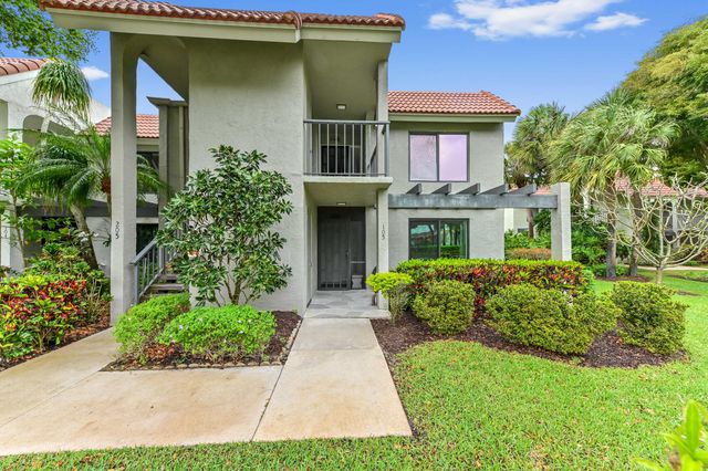 5743 Fairway Park Court 105, Boynton Beach, FL 33437