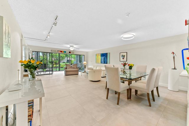 5743 Fairway Park Court 105, Boynton Beach, FL 33437