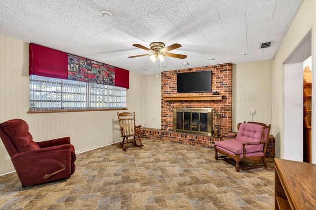 825 W WHATLEY PLACE, Tampa, FL 33604