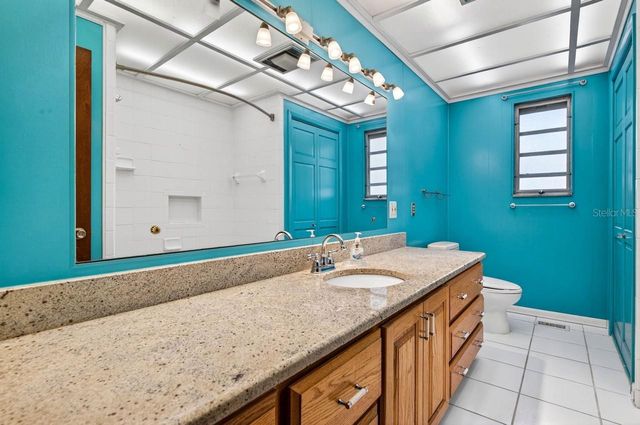 825 W WHATLEY PLACE, Tampa, FL 33604