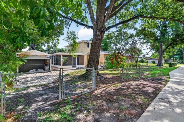825 W WHATLEY PLACE, Tampa, FL 33604