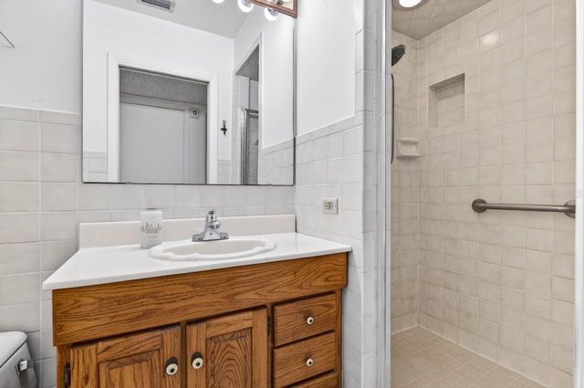 825 W WHATLEY PLACE, Tampa, FL 33604