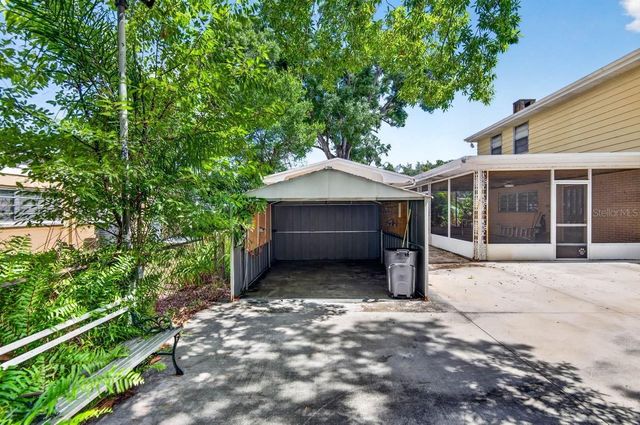 825 W WHATLEY PLACE, Tampa, FL 33604