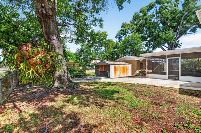 825 W WHATLEY PLACE, Tampa, FL 33604