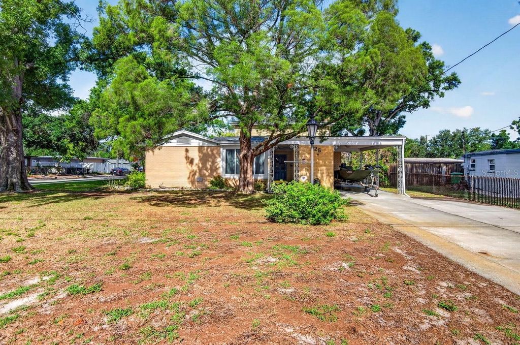 825 W WHATLEY PLACE, Tampa, FL 33604