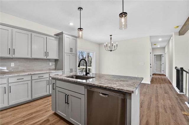 1336 N Holland Drive, Independence, MO 64056