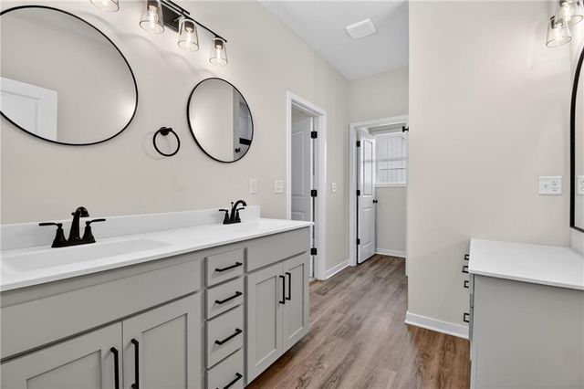 1336 N Holland Drive, Independence, MO 64056