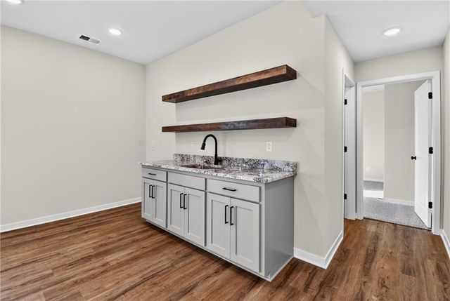 1336 N Holland Drive, Independence, MO 64056