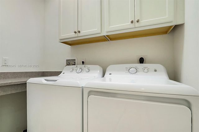 140 Ocean Breeze Dr 140, Juno Beach, FL 33408