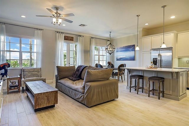 140 Ocean Breeze Dr 140, Juno Beach, FL 33408