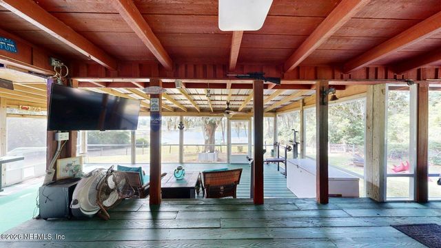 119 SILVER BEACH Boulevard, Pomona Park, FL 32181