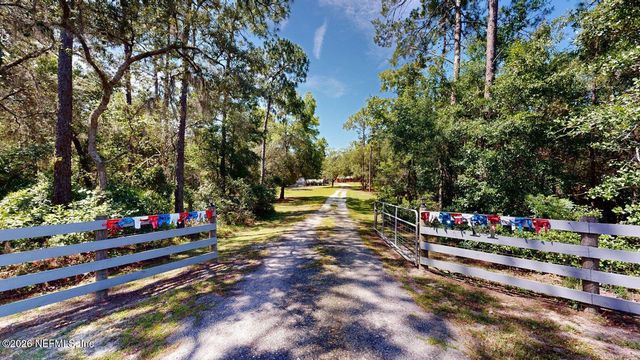 119 SILVER BEACH Boulevard, Pomona Park, FL 32181