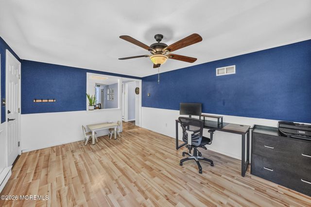 3 Quiver Court, Toms River, NJ 08753
