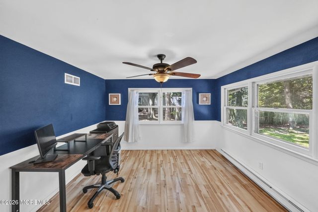 3 Quiver Court, Toms River, NJ 08753