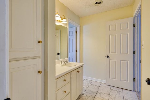 115 Country Club Court, Spartanburg, SC 29302