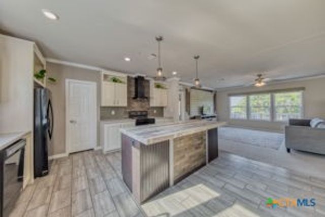 875 County Road 231, Lampasas, TX 76550
