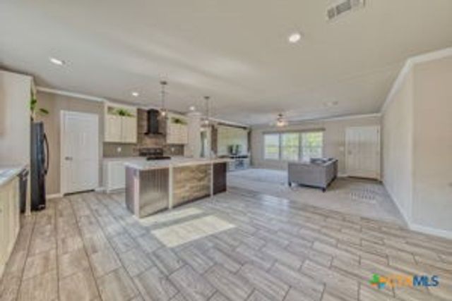 875 County Road 231, Lampasas, TX 76550