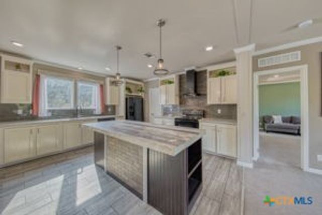 875 County Road 231, Lampasas, TX 76550