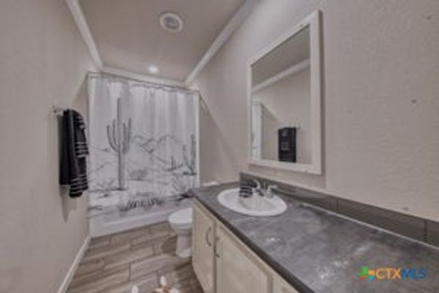 875 County Road 231, Lampasas, TX 76550