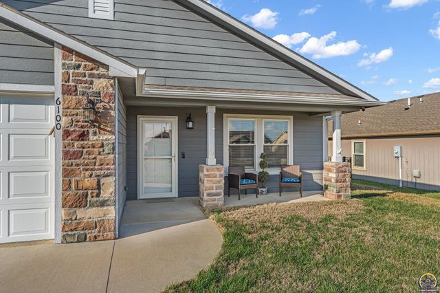 6100 SW 4th St, Topeka, KS 66615