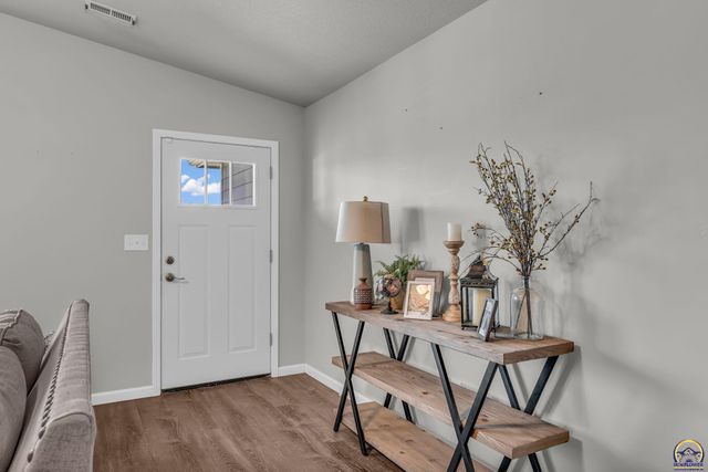 6100 SW 4th St, Topeka, KS 66615