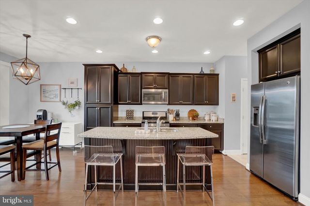 3274 LONGVIEW RD, Mechanicsburg, PA 17055