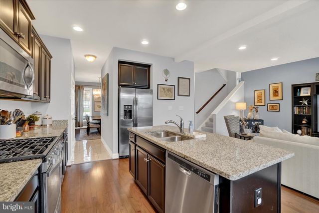 3274 LONGVIEW RD, Mechanicsburg, PA 17055