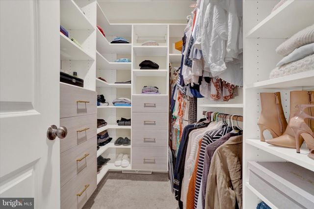 3274 LONGVIEW RD, Mechanicsburg, PA 17055