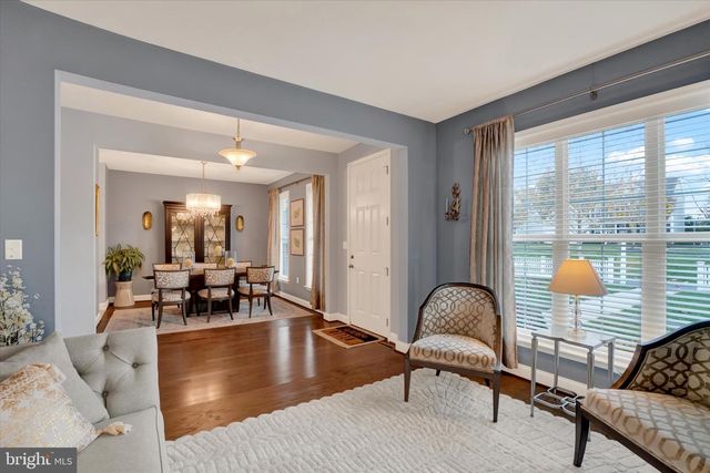 3274 LONGVIEW RD, Mechanicsburg, PA 17055