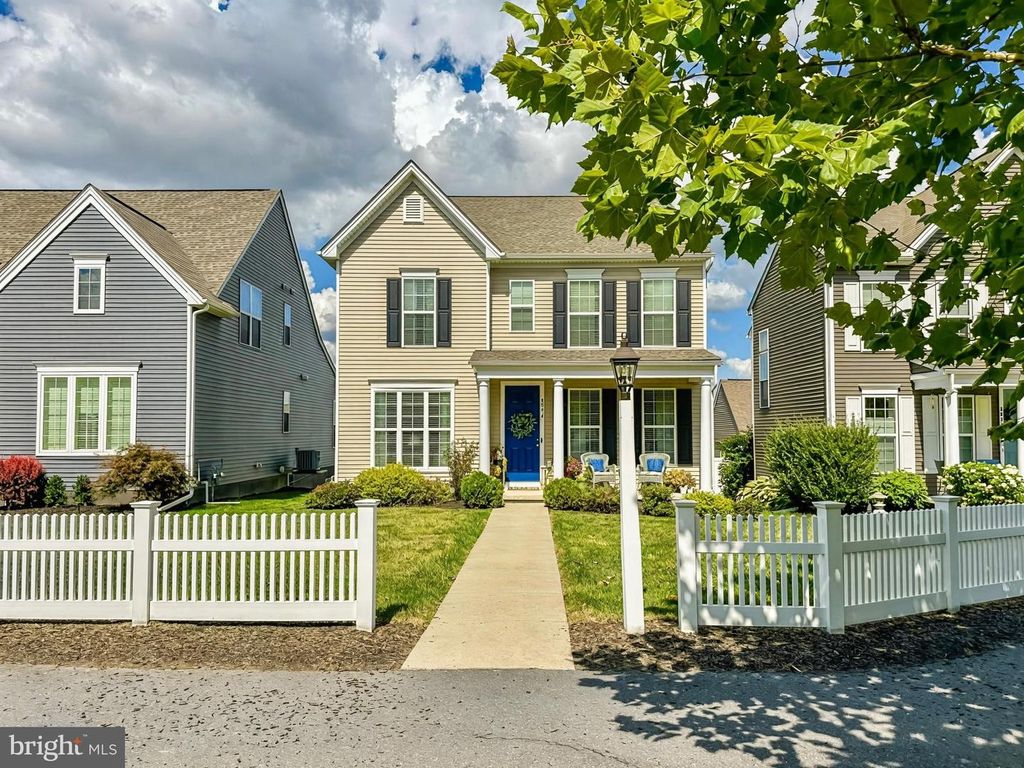 3274 LONGVIEW RD, Mechanicsburg, PA 17055