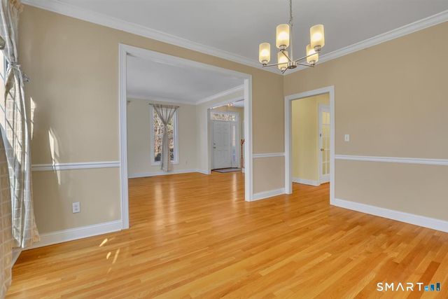 25 Fenwick Drive, Avon, CT 06001