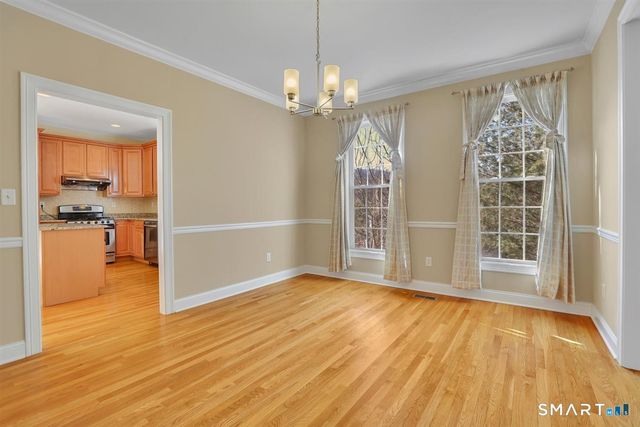 25 Fenwick Drive, Avon, CT 06001