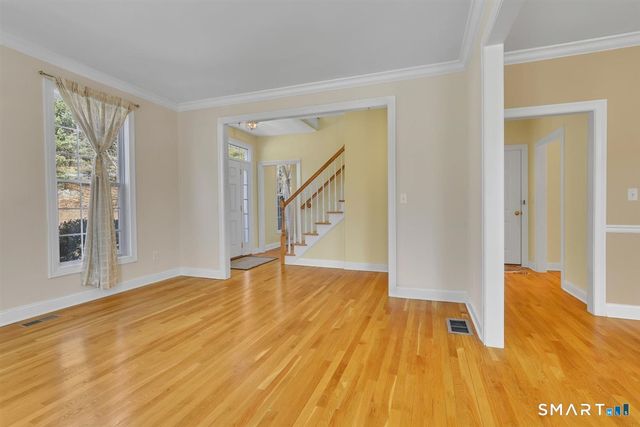 25 Fenwick Drive, Avon, CT 06001