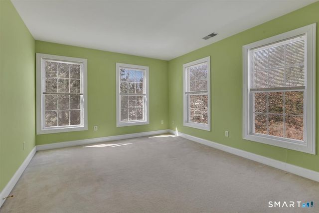 25 Fenwick Drive, Avon, CT 06001